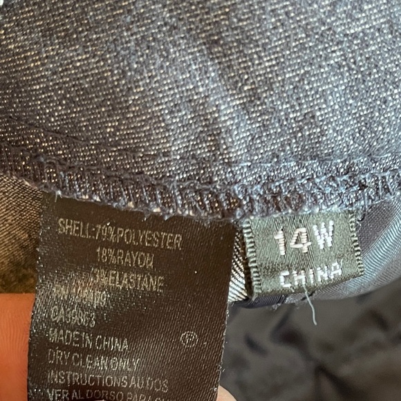 Tahari Arthur S. Levine Pants - Picture 10 of 10